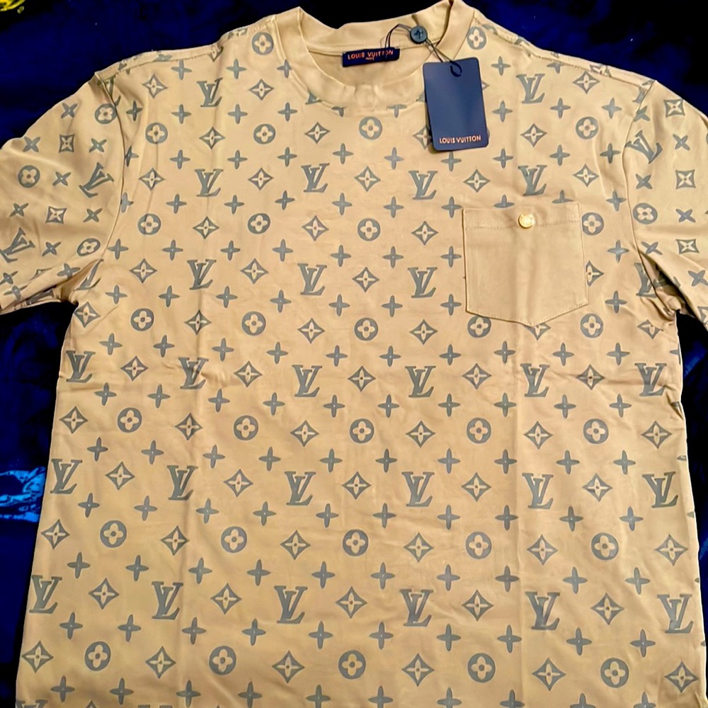 Tan and grey Louis Vuitton Tee-Shirt
